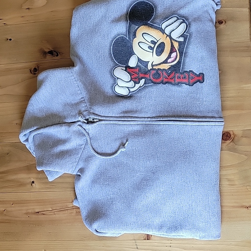 Vintage Mickey Mouse zip sweater